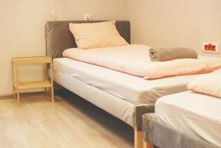 Хостелы Trip & Hostel Гданьск Стандартный двухместный номер с 2 отдельными кроватями-2